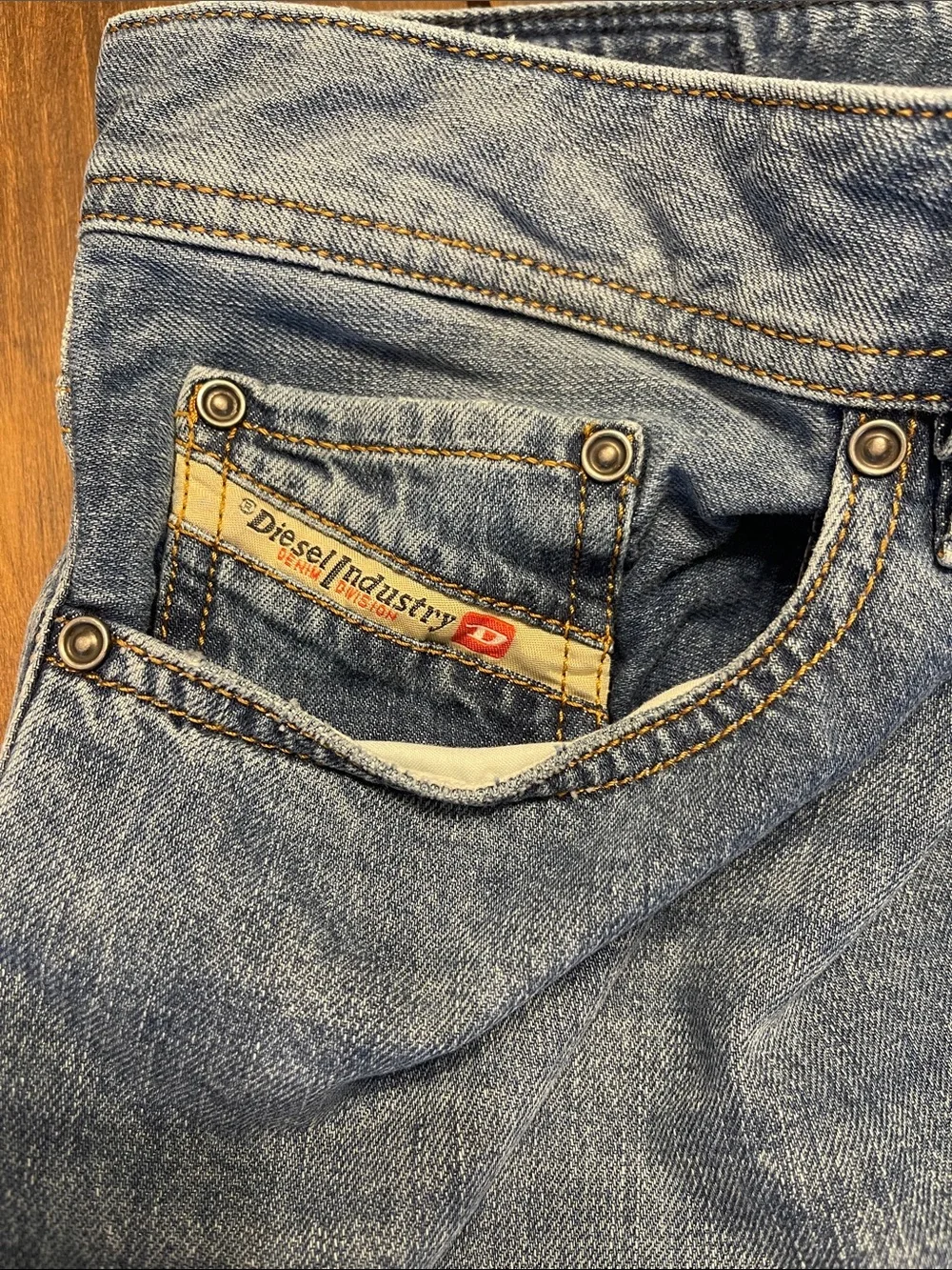 Diesel Industry Men’s Viker Button Fly Straight Leg Denim Jeans Size 32 x 32